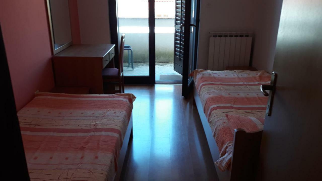 Apartmani Vukovic Punat Buitenkant foto